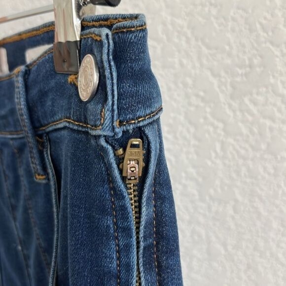 Frame Denim Le Flare de Francoise High Rise Jeans - Picture 7 of 13